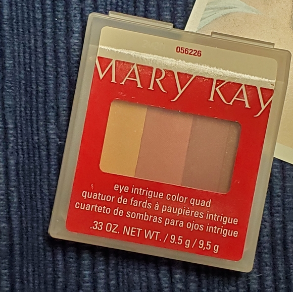 MARY KAY EYE INTRIGUE COLOR QUAD - Picture 2 of 5